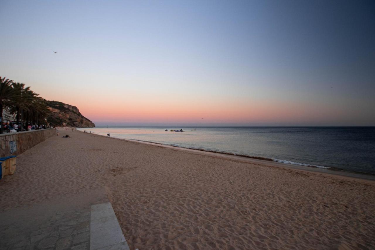 Lovely Sea View Apartment Sesimbra Buitenkant foto