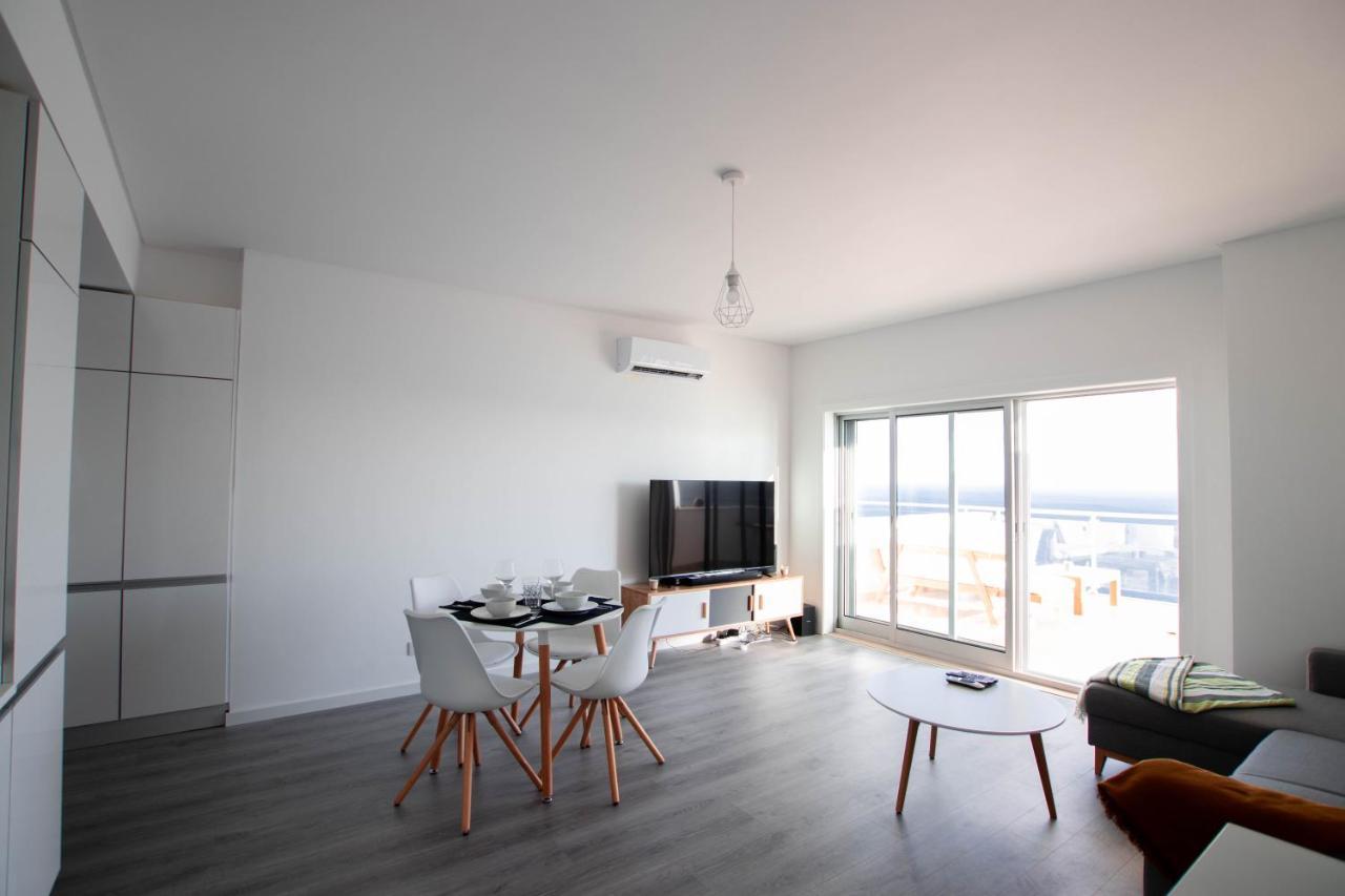 Lovely Sea View Apartment Sesimbra Buitenkant foto